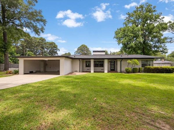 1007 Lincoln Drive , Longview, TX 75604