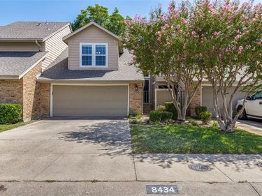 8434 Towneship Lane, Dallas, TX 75243