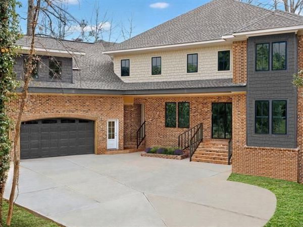 1330 Twelve Oaks Circle NW, Atlanta, GA 30327