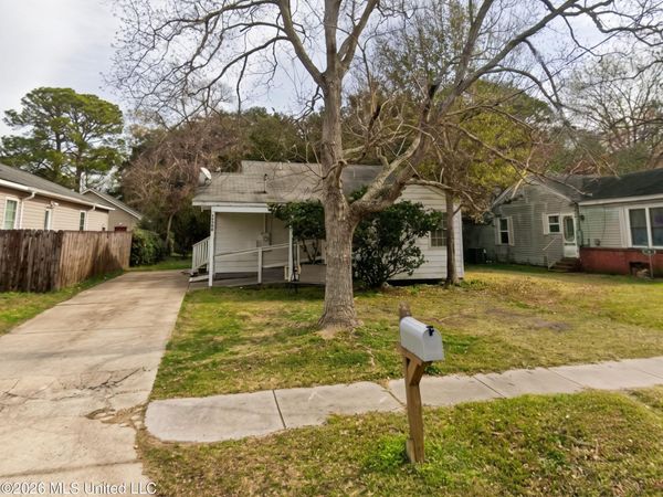 2406 10th , Pascagoula, MS 39567