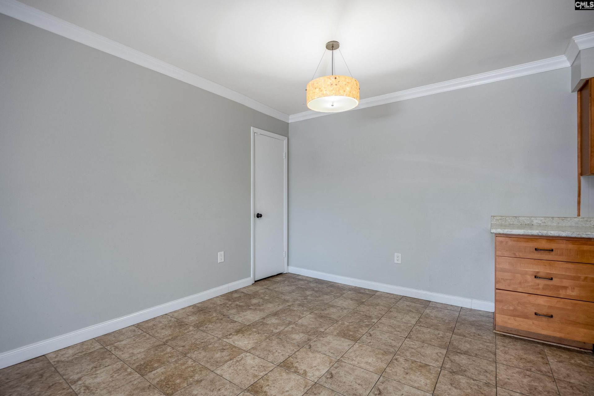 6530 Davidson Street  Photo 10