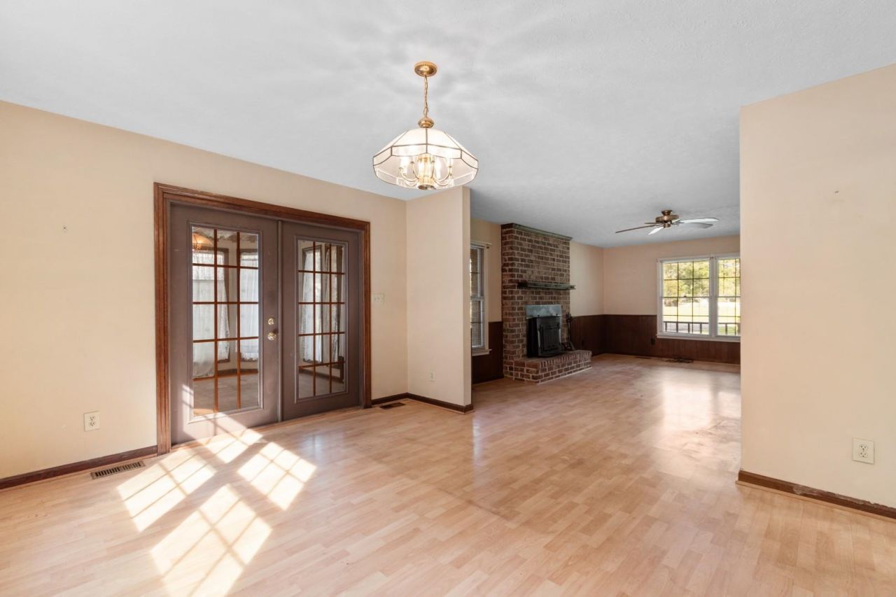 197 Glass Hill Dr. Photo 17