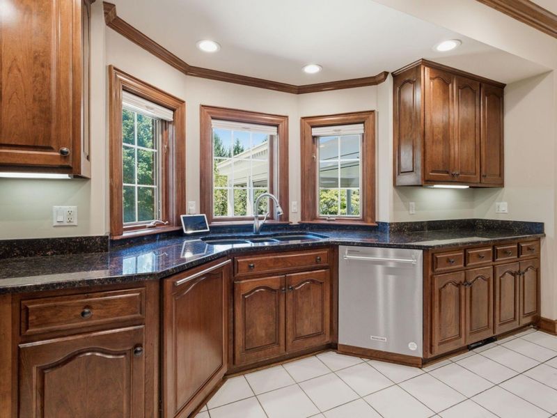 10320 Widdington Close , Powell, OH 43065 Photo 11