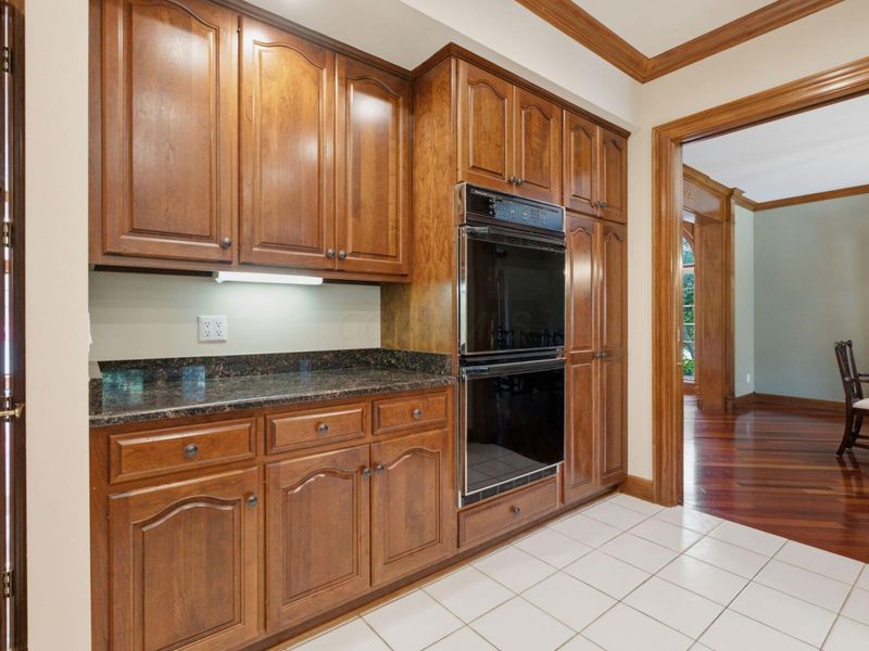 10320 Widdington Close , Powell, OH 43065 Photo 13