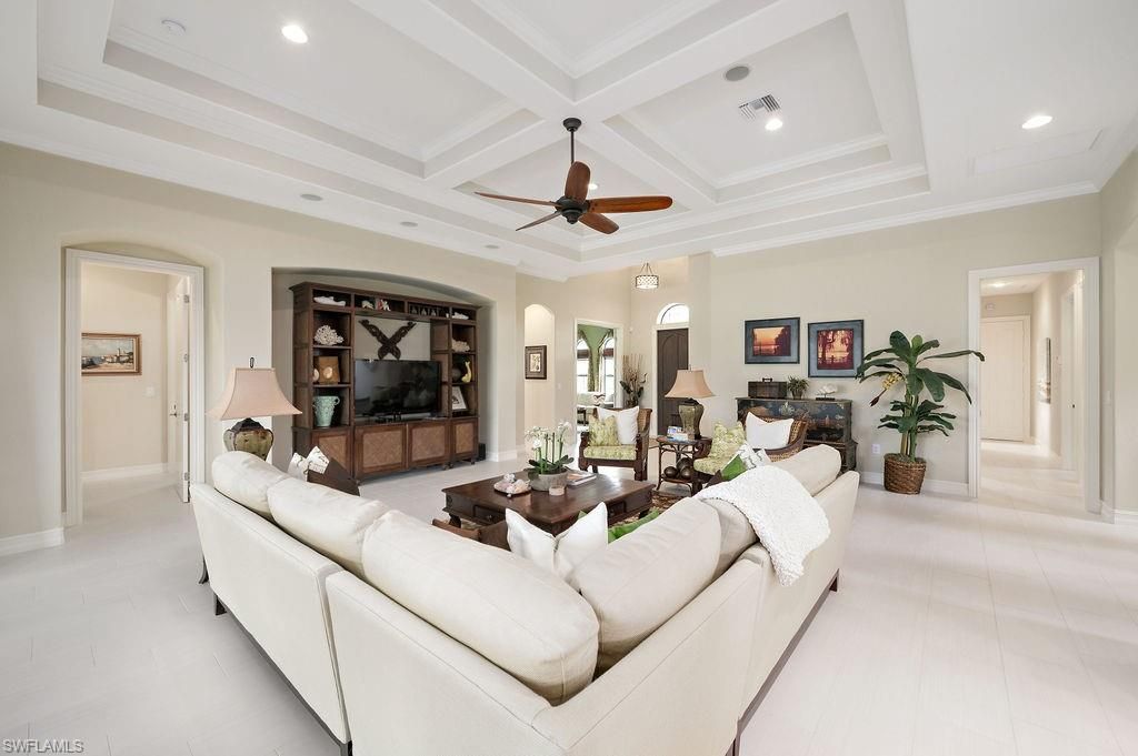 6315 Serano Way, Naples, FL 34113 Photo