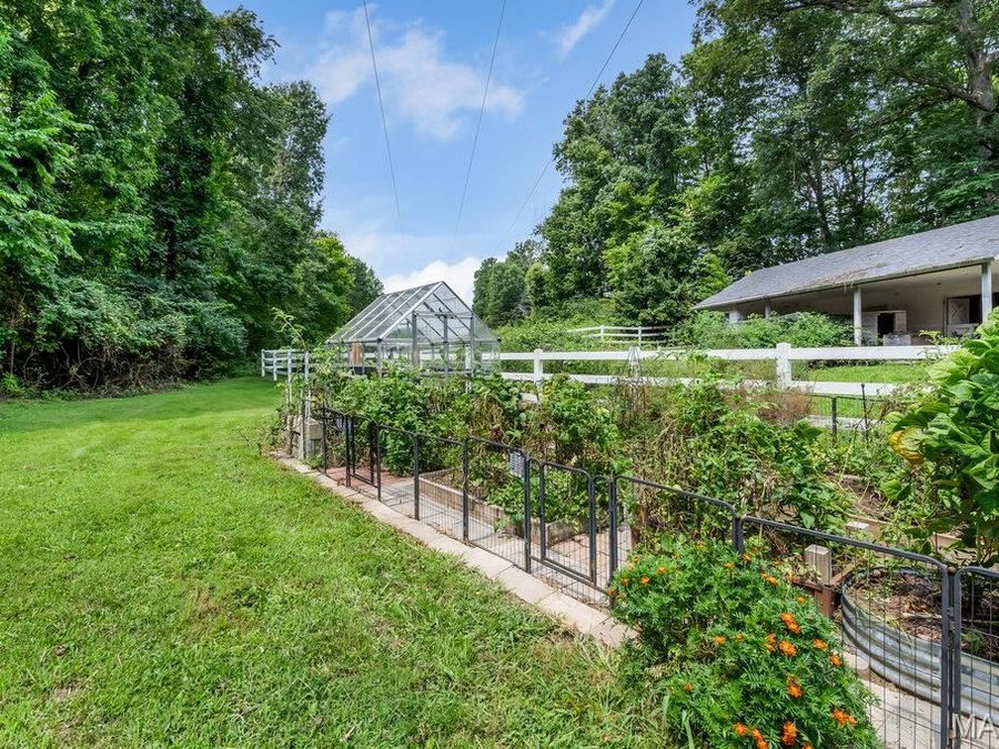 Property Image 81