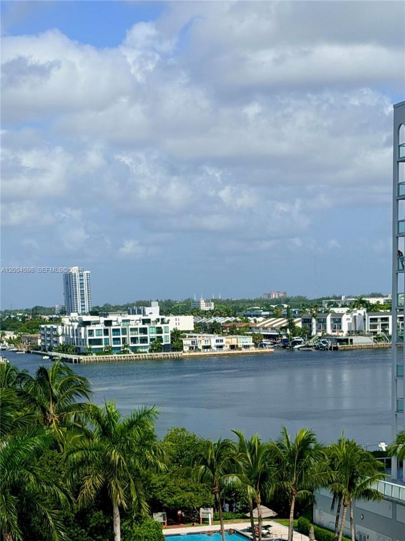 17021 N Bay Rd, Unit 802, Sunny Isles Beach, FL 33160 Photo