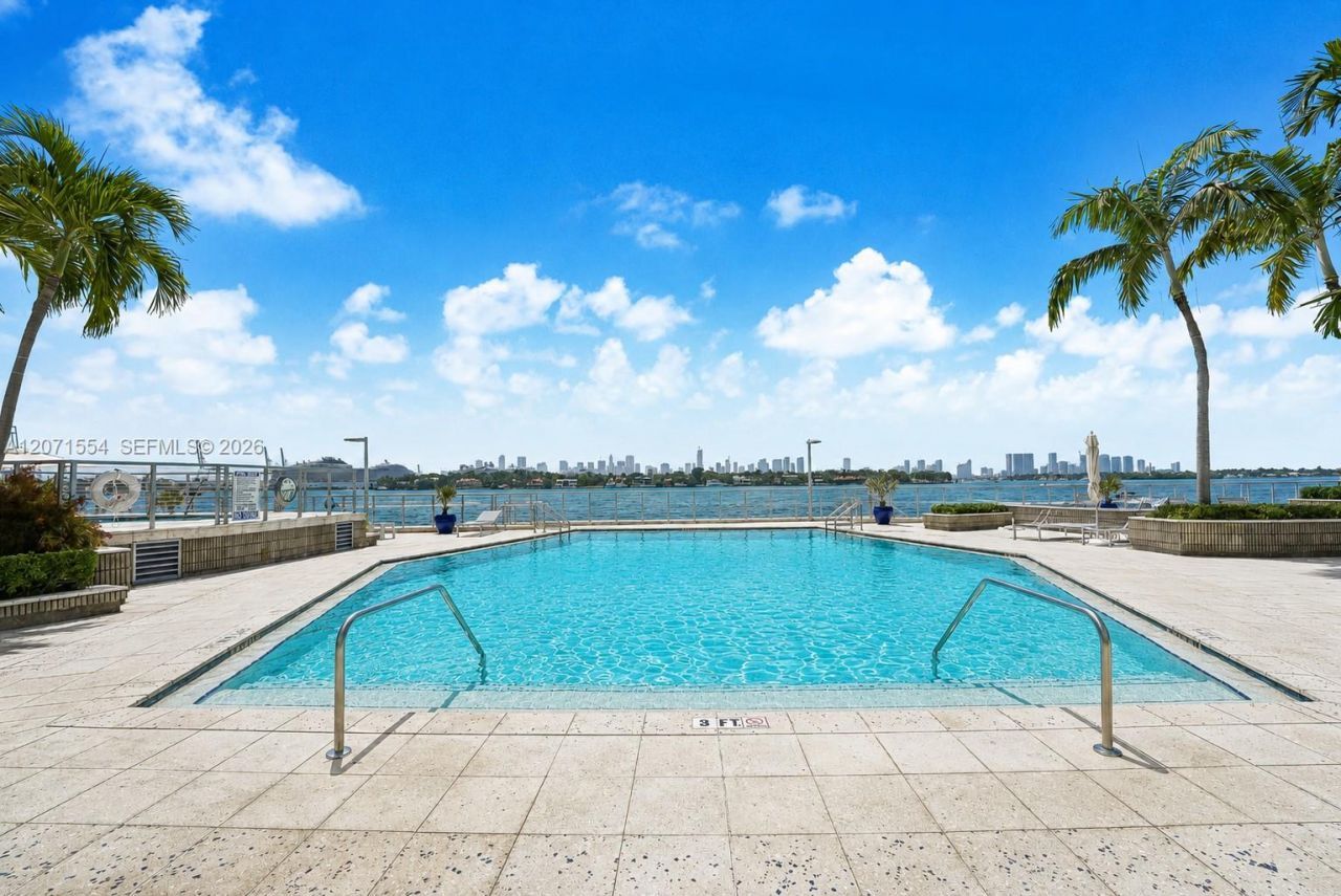 800 West Ave, Unit 917, Miami Beach, FL 33139 Photo