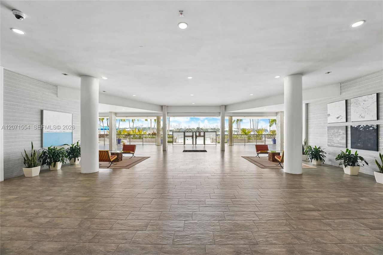800 West Ave, Unit 917, Miami Beach, FL 33139 Photo