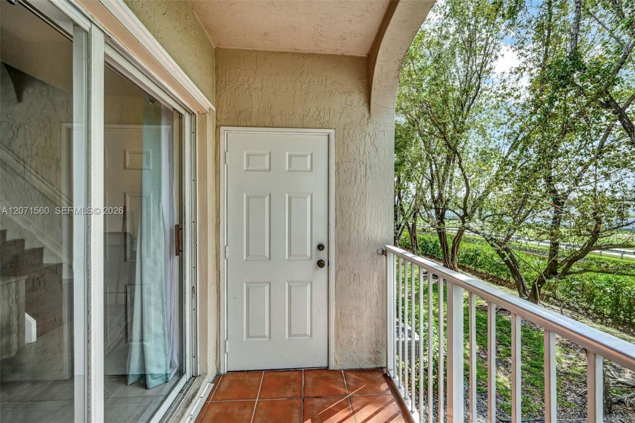 5670 NW 116th Ave , Unit 222, Doral, FL 33178 Photo