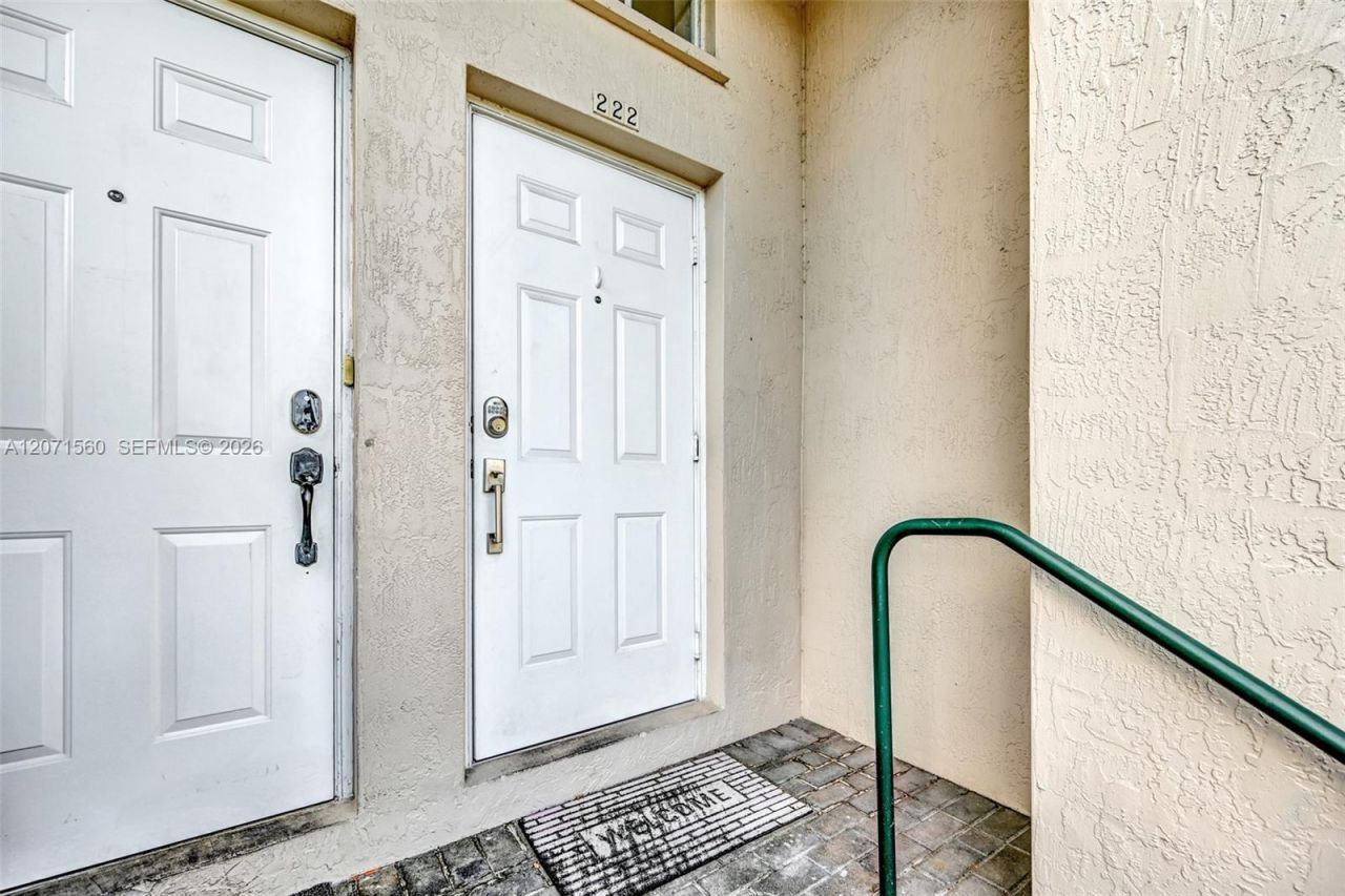 5670 NW 116th Ave , Unit 222, Doral, FL 33178 Photo