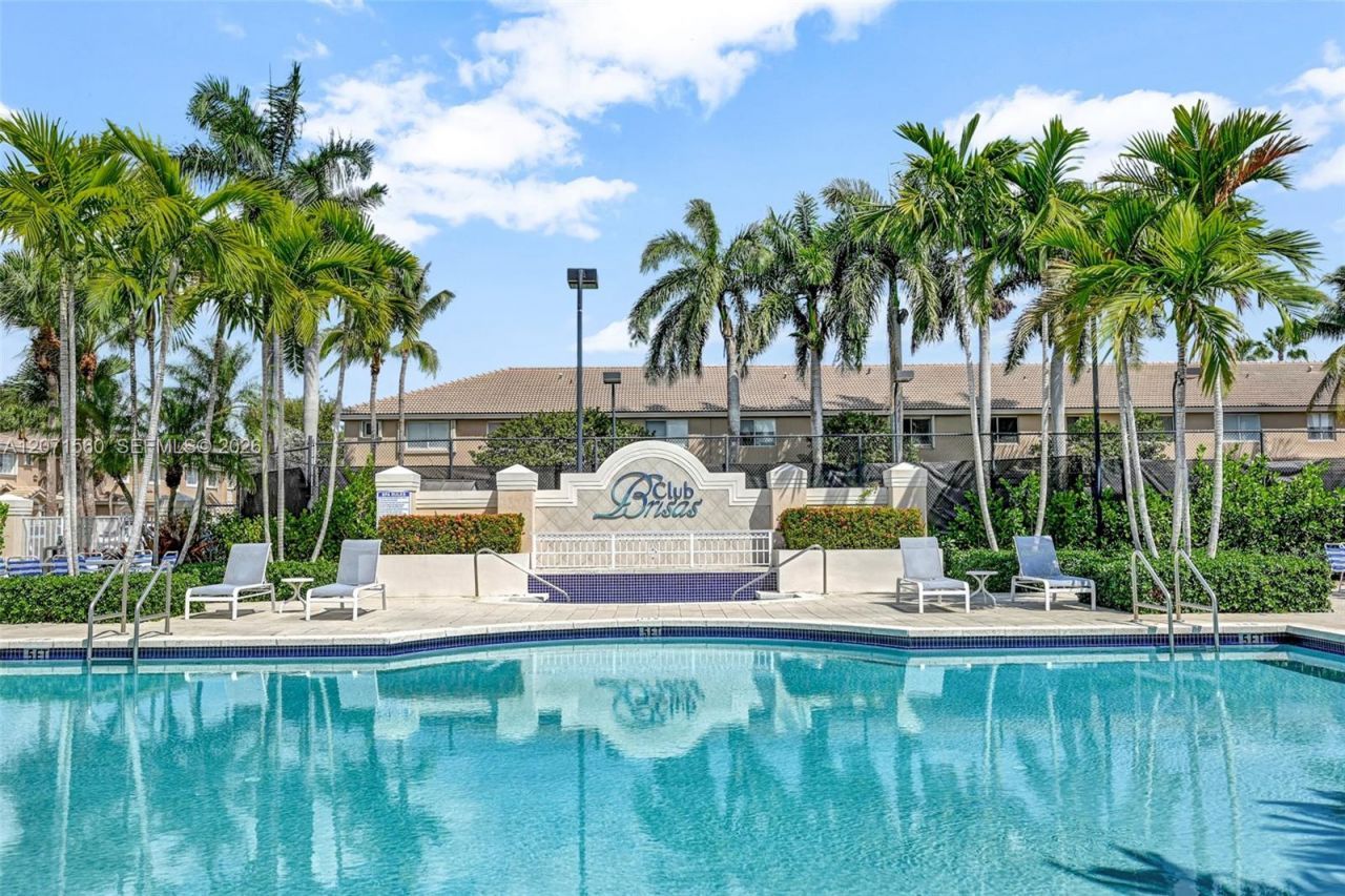 5670 NW 116th Ave , Unit 222, Doral, FL 33178 Photo