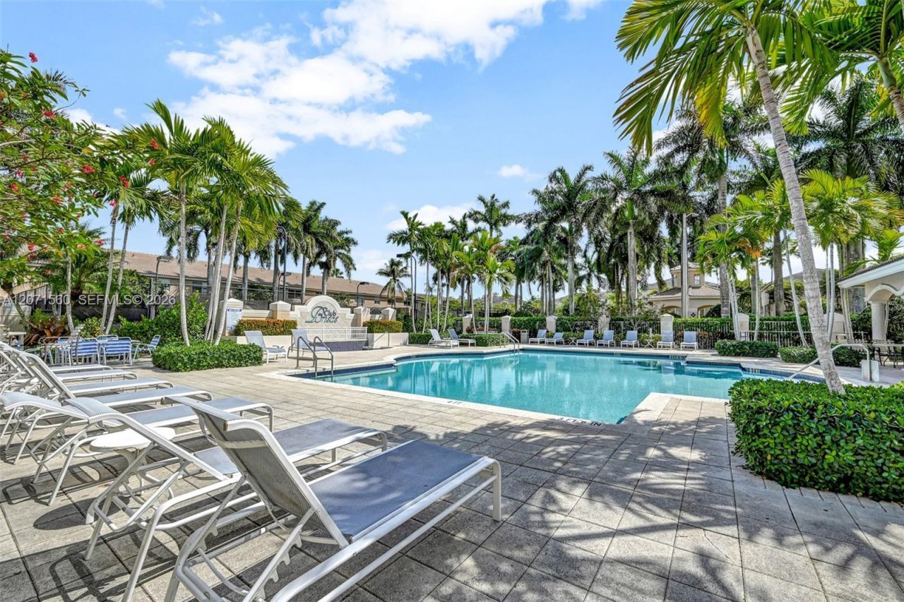 5670 NW 116th Ave , Unit 222, Doral, FL 33178 Photo