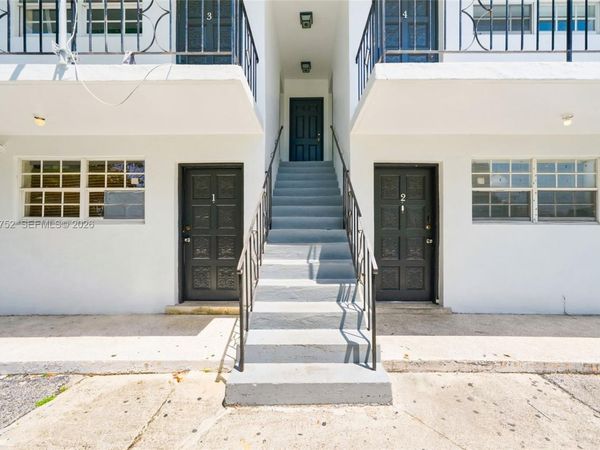 219 NW 10th Ave , Unit APT #4, Miami, FL 33128