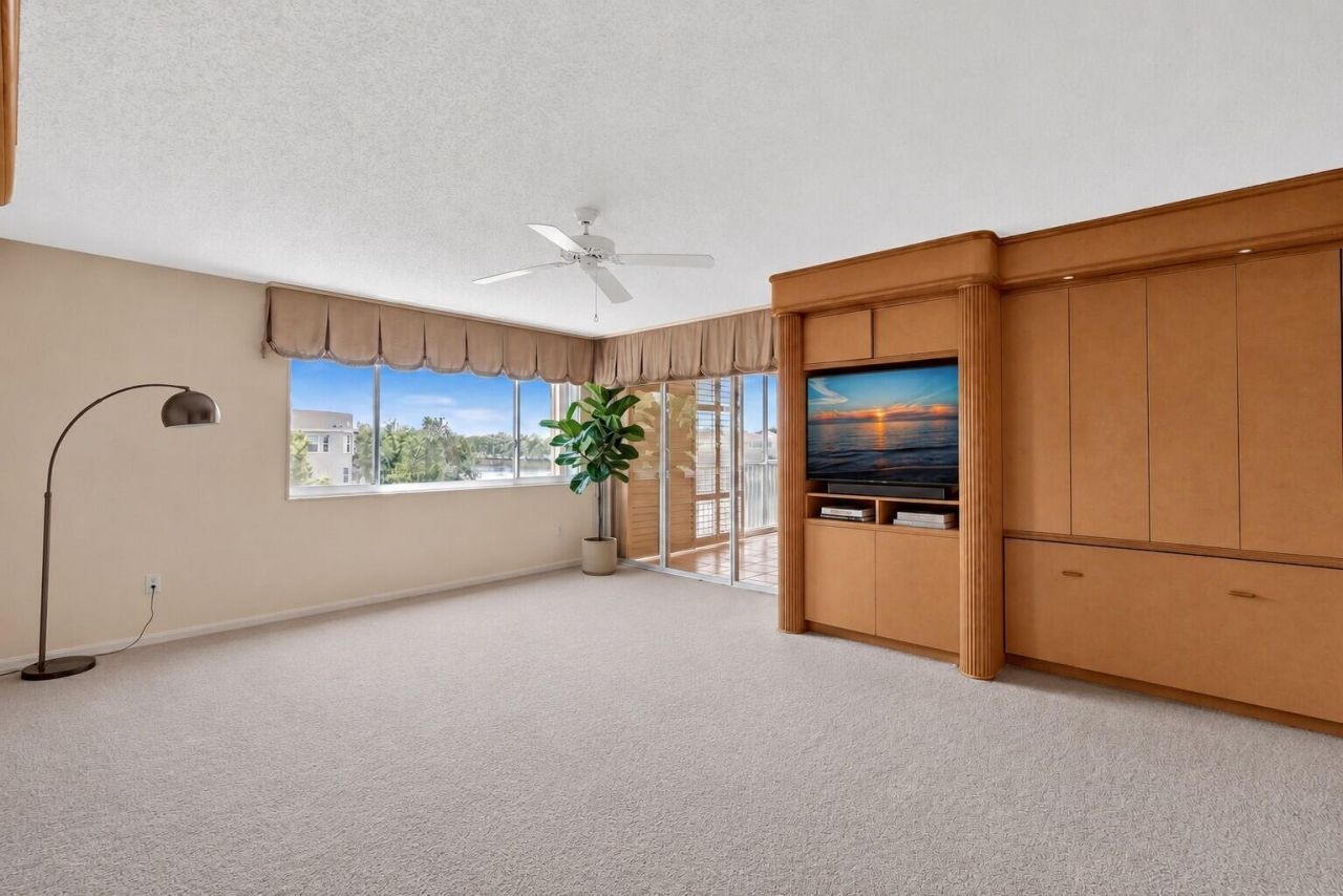 7557 Granville Drive, Unit 305, Tamarac, FL 33321 Photo
