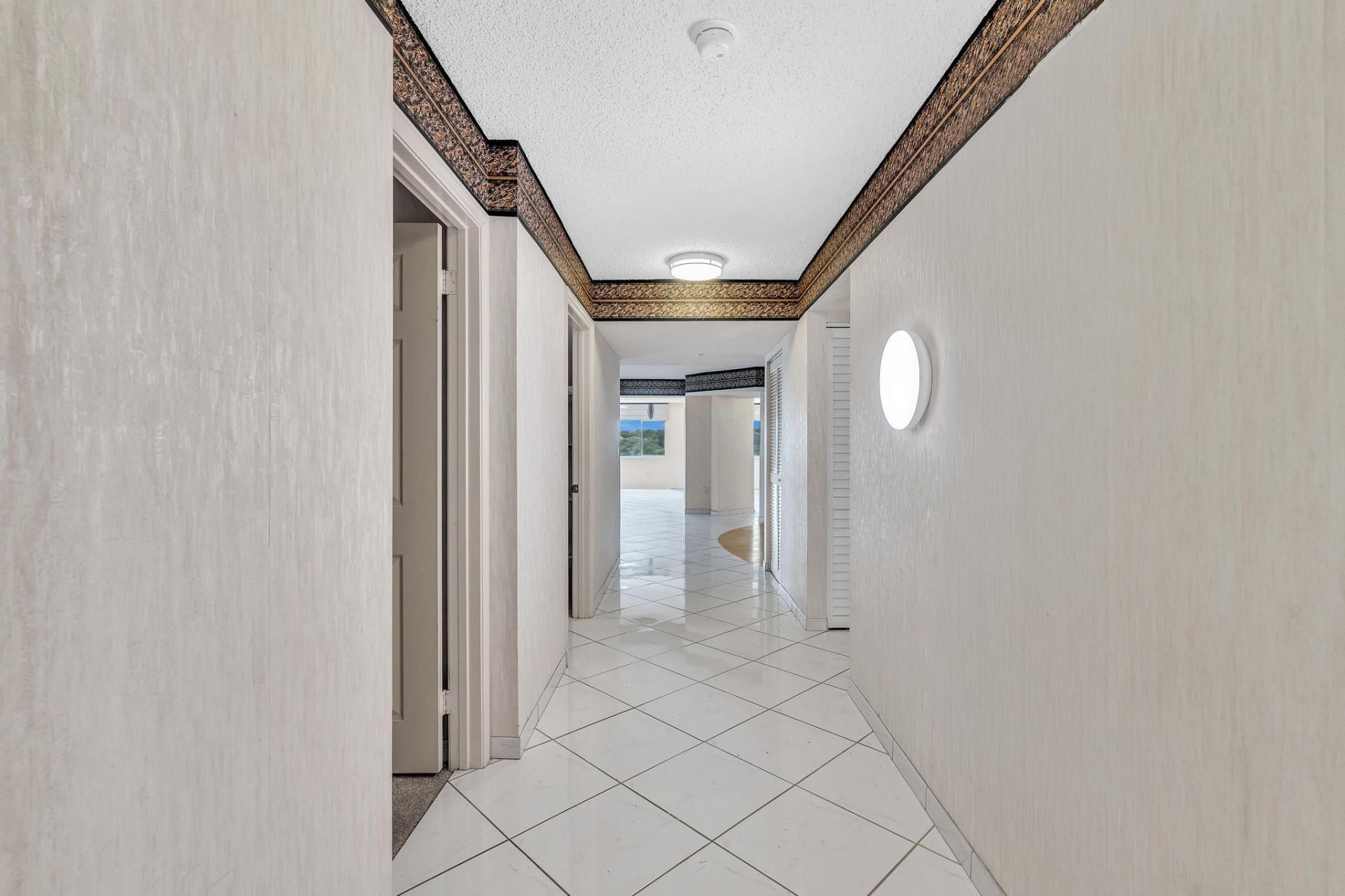 7557 Granville Drive, Unit 305, Tamarac, FL 33321 Photo