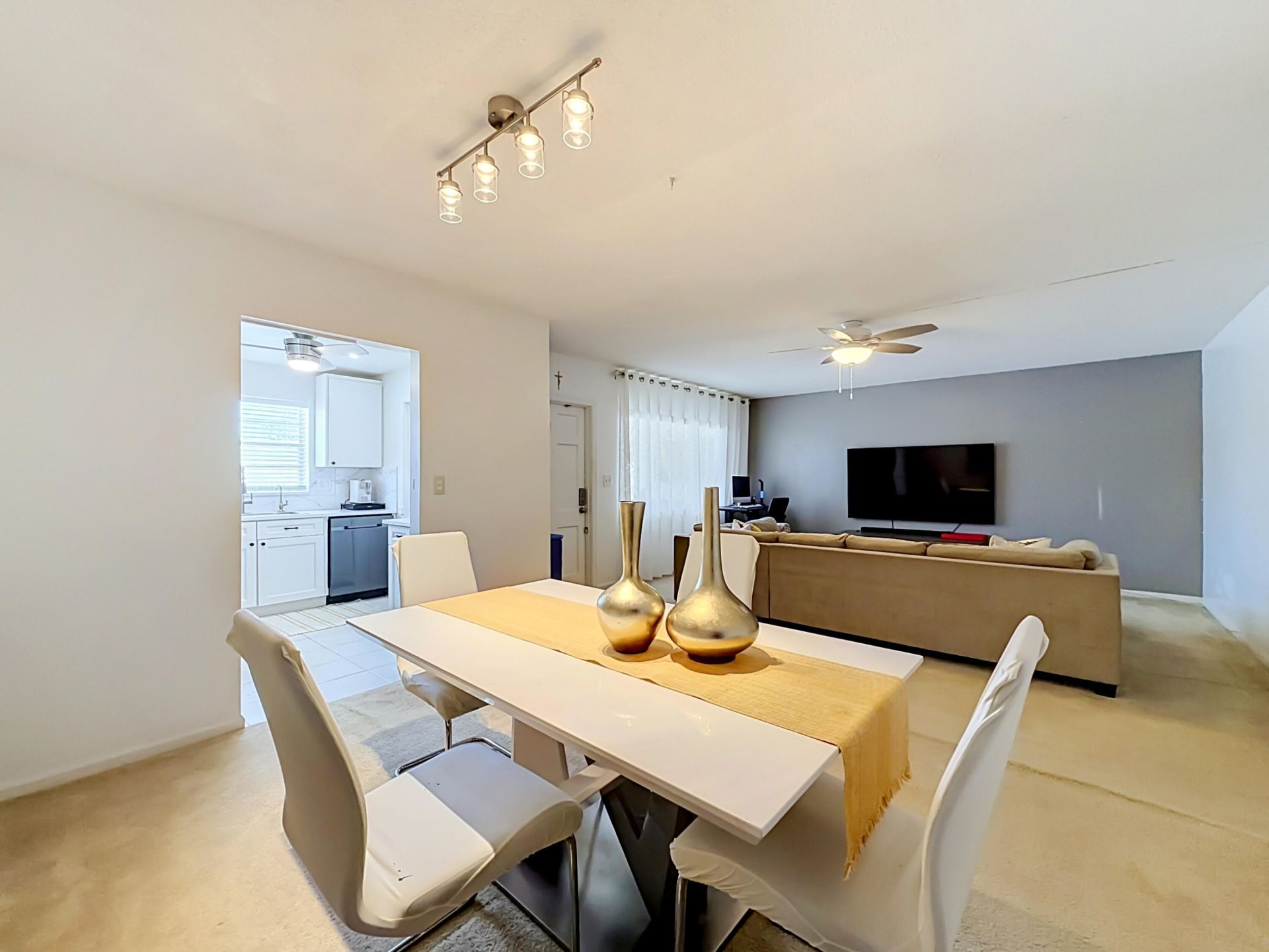 2121 NE 68th Street, Unit 109, Fort Lauderdale, FL 33308 Photo