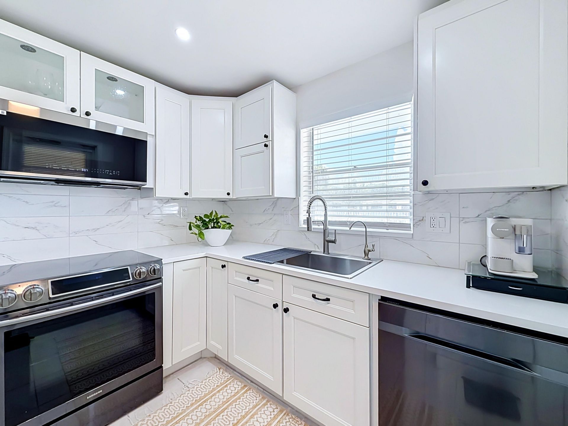 2121 NE 68th Street, Unit 109, Fort Lauderdale, FL 33308 Photo