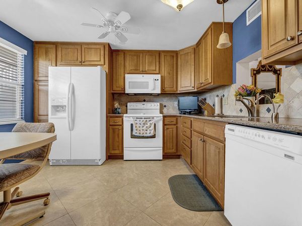 2202 LUCAYA Bend, Unit C3, Coconut Creek, FL 33066
