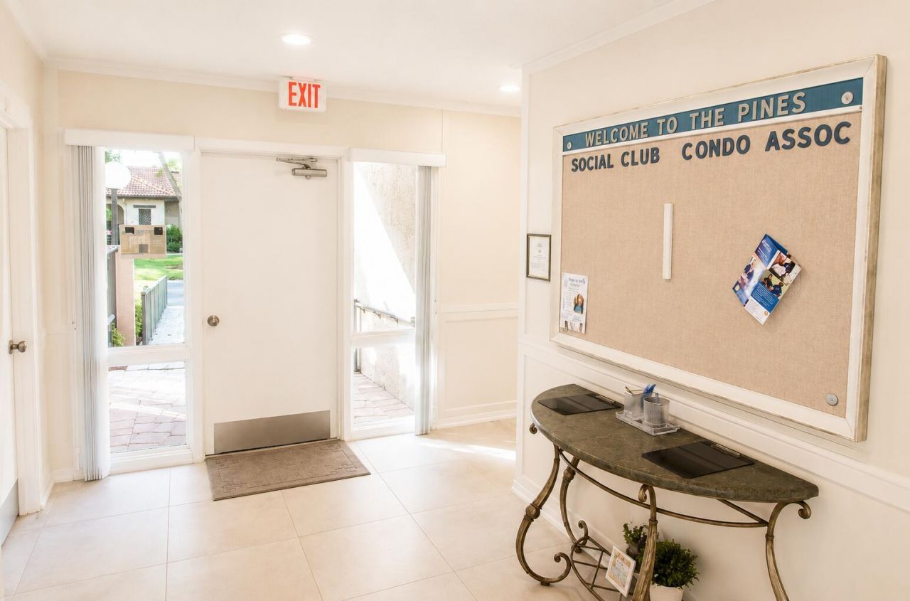9307 Vista Del Lago, Unit 17B, Boca Raton, FL 33428 Photo