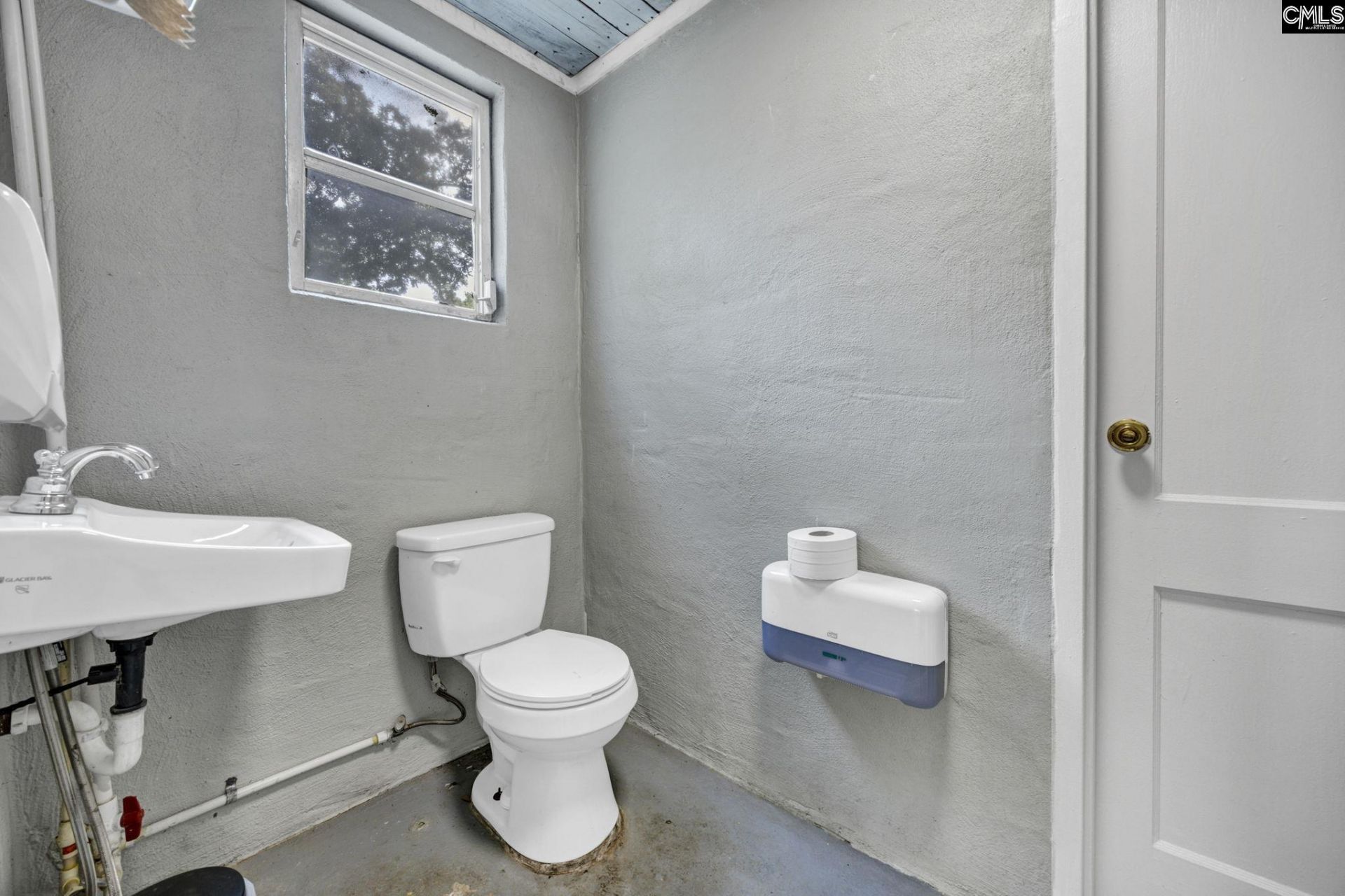 3176 Ridge Spring Highway  Photo 23