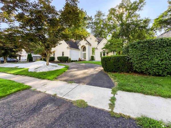 7241 Hidden Valley Drive, Lambertville, MI 48144