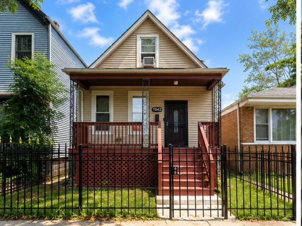 7042 S Elizabeth Street, Chicago, IL 60636