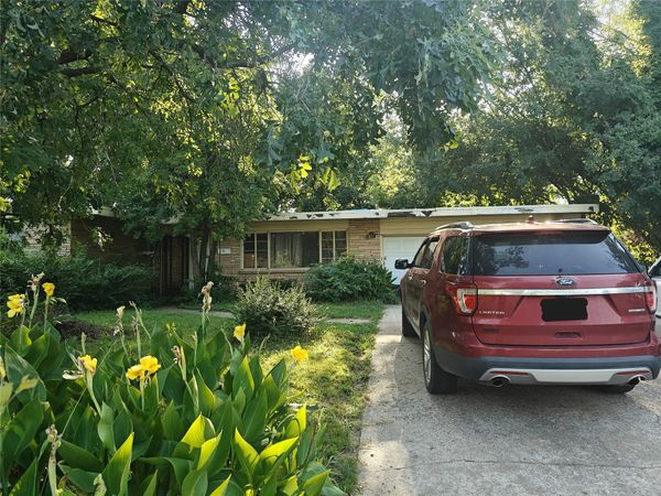 866 N Union East Place , Tulsa, OK 74127