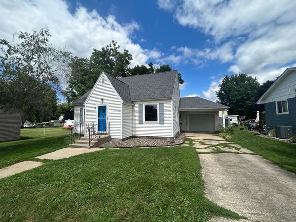 370 E 5th Street , Zumbrota, MN 55992