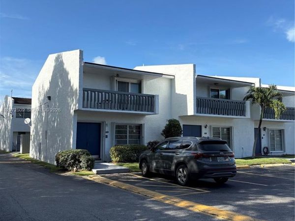 17180 SW 94th Ave , Unit 701, Palmetto Bay, FL 33157