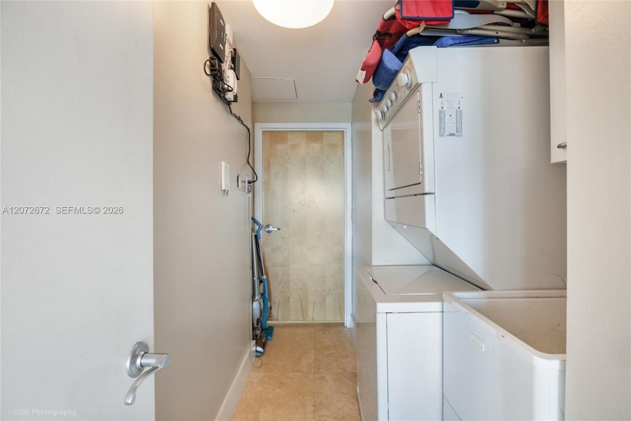 19400 Turnberry Way , Unit 922, Aventura, FL 33180 Photo