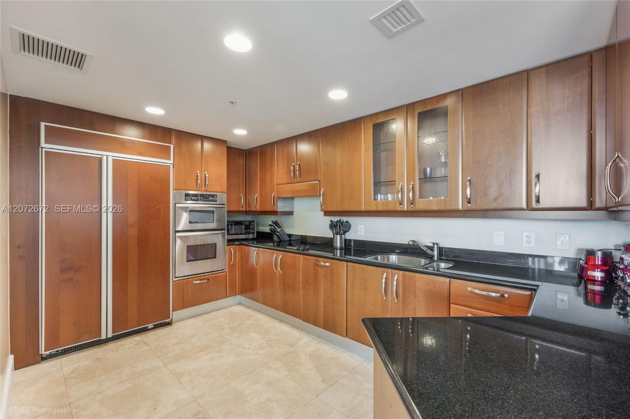 19400 Turnberry Way , Unit 922, Aventura, FL 33180 Photo