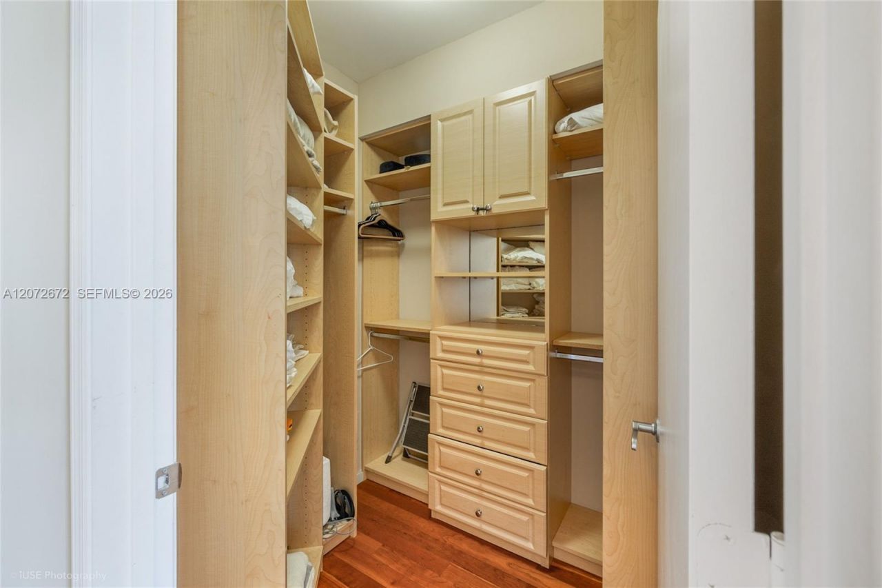19400 Turnberry Way , Unit 922, Aventura, FL 33180 Photo