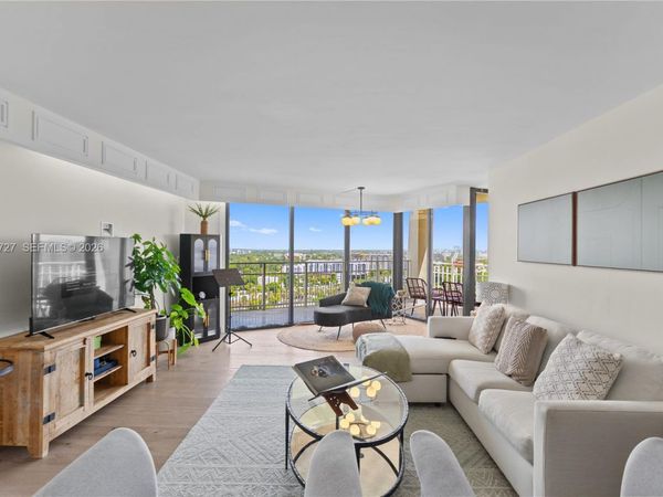 1000 Quayside Ter , Unit TS-05, Miami, FL 33138