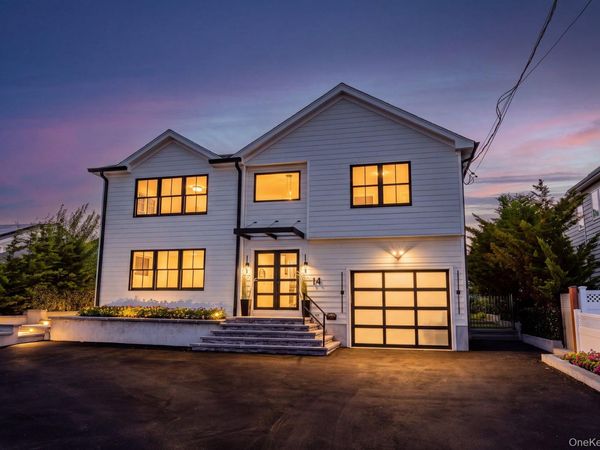 14 Jomarr Court , Massapequa, NY 11758