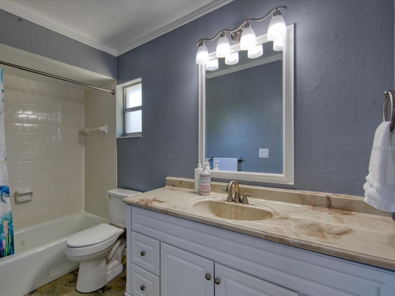 6733 Pennsylvania Avenue, Sarasota, FL 34243 Photo
