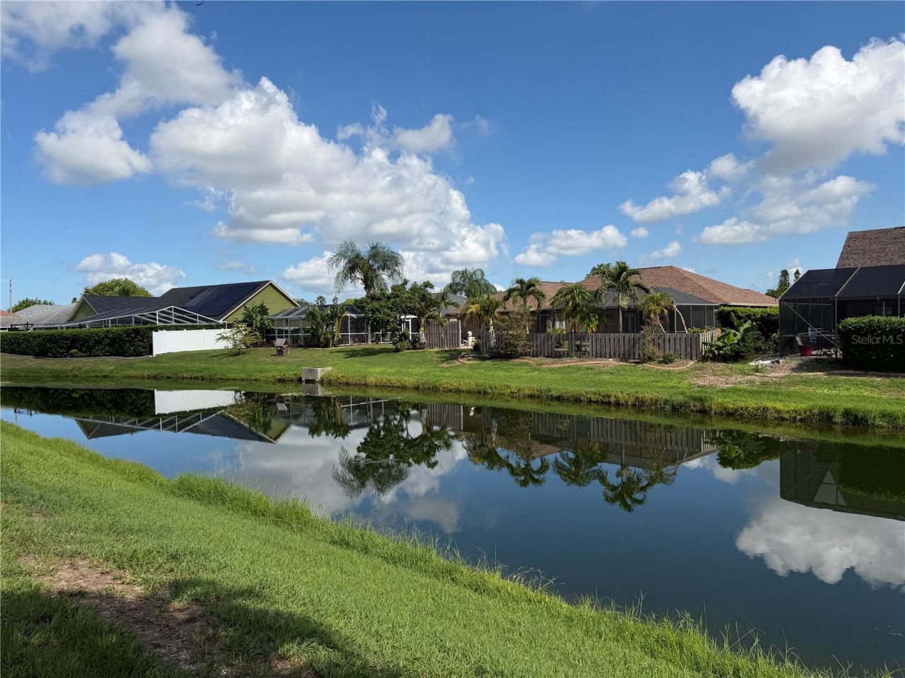 4007 78th Place E, Sarasota, FL 34243 Photo