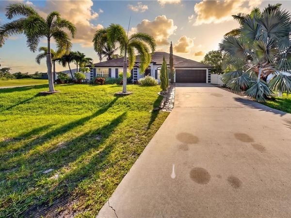 527 NW 27th AVE , CAPE CORAL, FL 33993