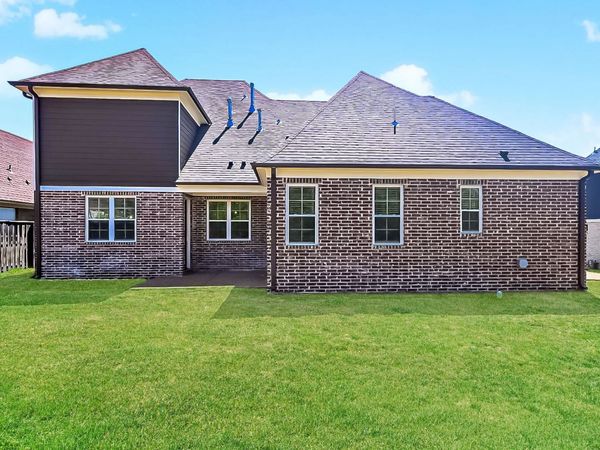 156 HERITAGE LAKE DR, Memphis, TN 38109