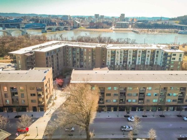 200 Manufacturers Road, Unit Apt 246, Chattanooga, TN 37405