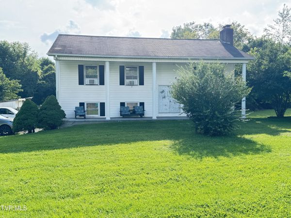 114 Everwood Drive, Dryden, VA 24243