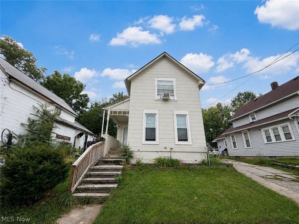 1027 Yale Street , Akron, OH 44301