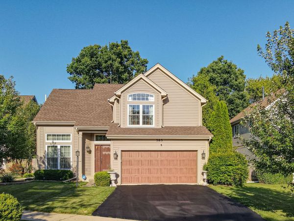 585 Marseilles Circle , Buffalo Grove, IL 60089