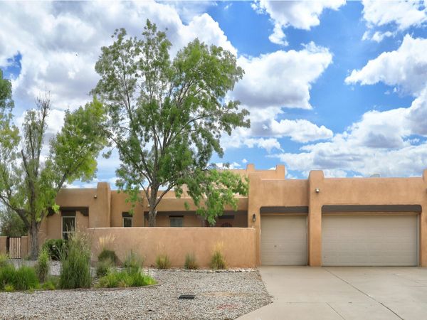 308 Nicklaus Drive SE, Rio Rancho, NM 87124