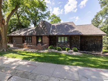 706 Martin Drive, Bellevue, NE 68005