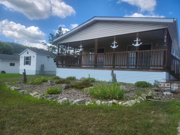 918 Peters Court , Lake City, MN 55041