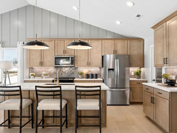 1794 Tamarack Road , Shakopee, MN 55379