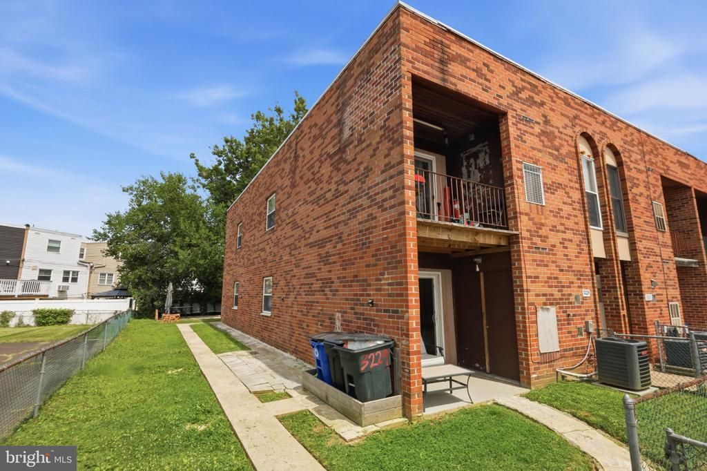 3229 Red Lion Road, Philadelphia, PA 19114 Main Photo