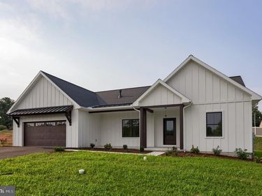 106 GROVE LANE, MYERSTOWN, PA 17067
