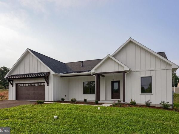 106 GROVE LANE , MYERSTOWN, PA 17067